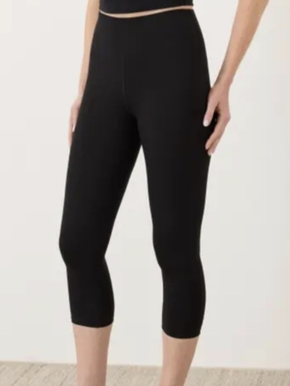 NEW - PACT Pilot Capri Leggings Clean Organic Cotton Stretch (stitching flaw)